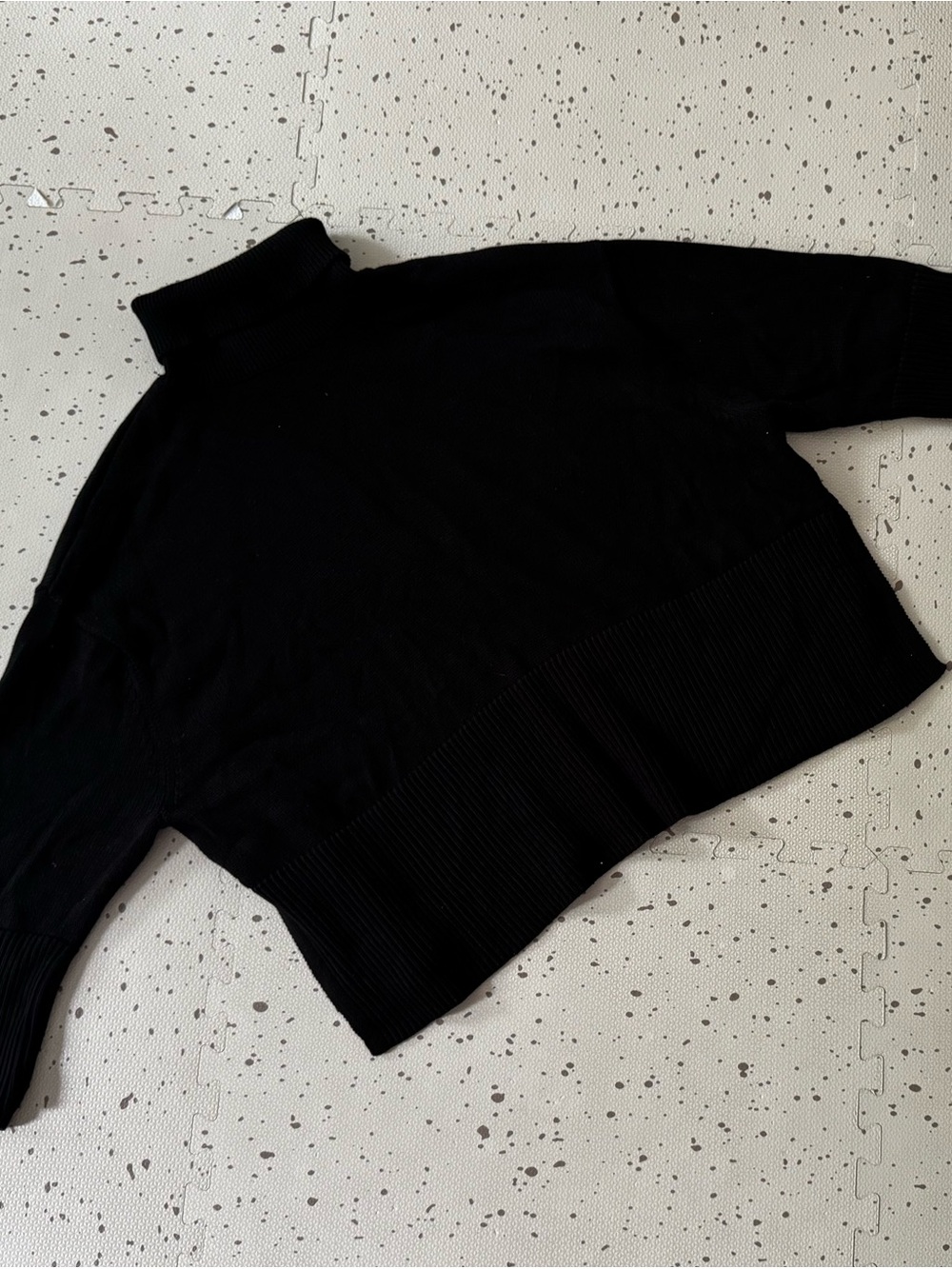 GAP Classic Black Turtleneck Sweater - Women
